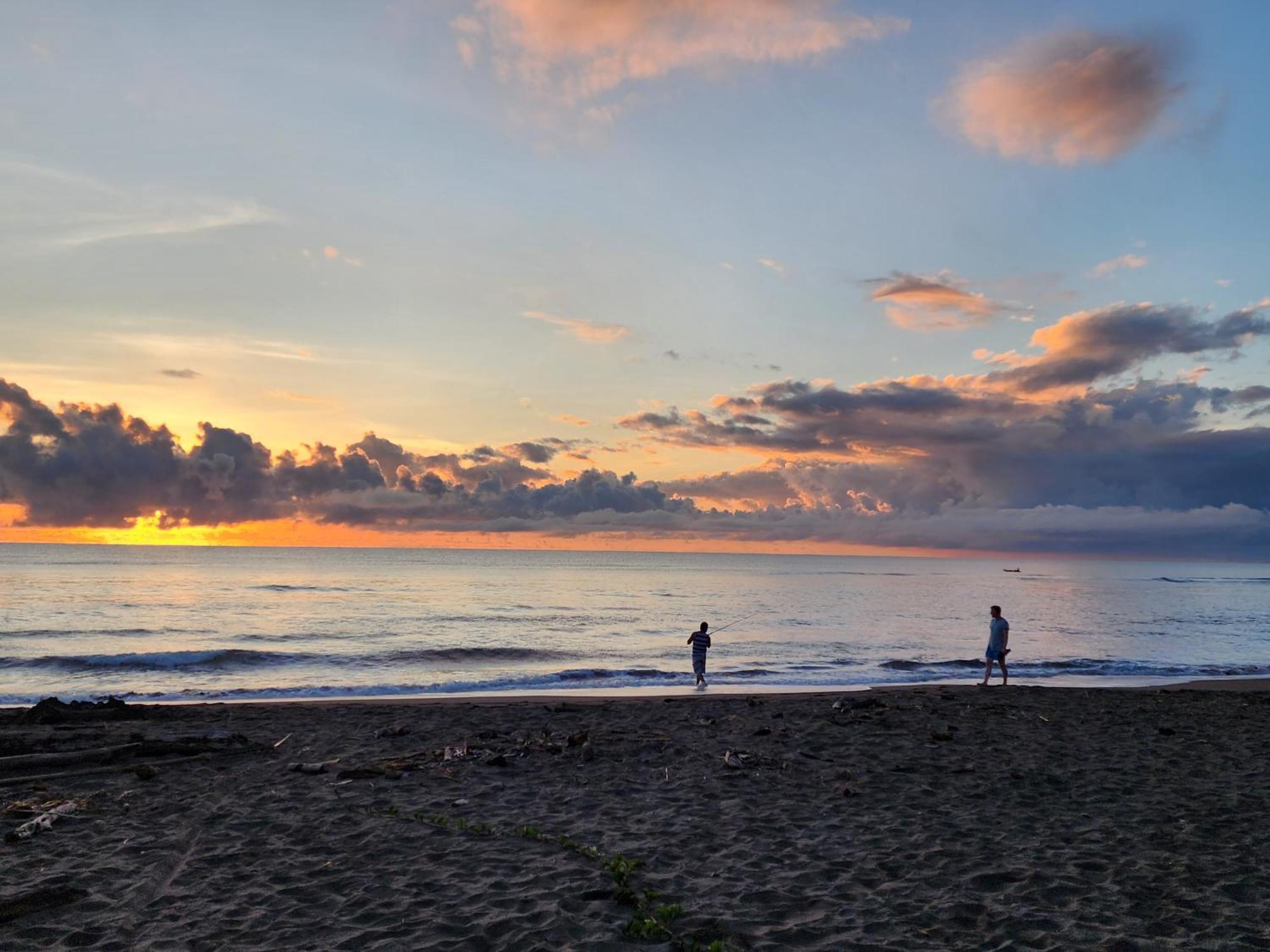 Hostel Tortuguero 7Backpackers Екстер'єр фото